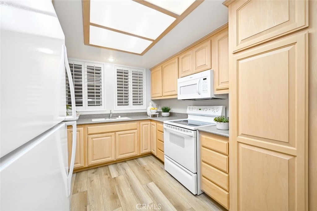 1860 St John Road 32 C