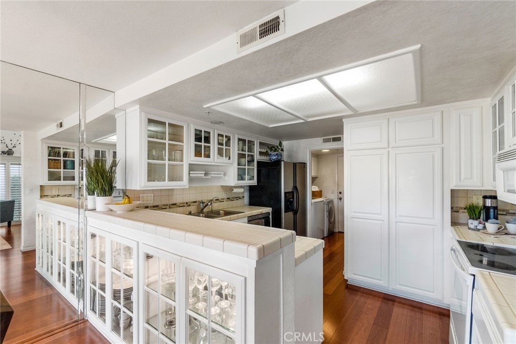 2425 Camino Bucanero 22