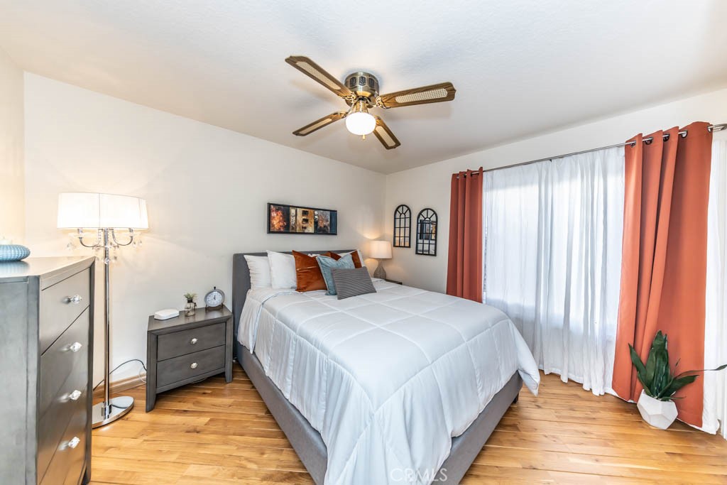 6421 E Yosemite Avenue