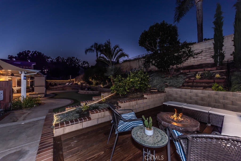 6421 E Yosemite Avenue