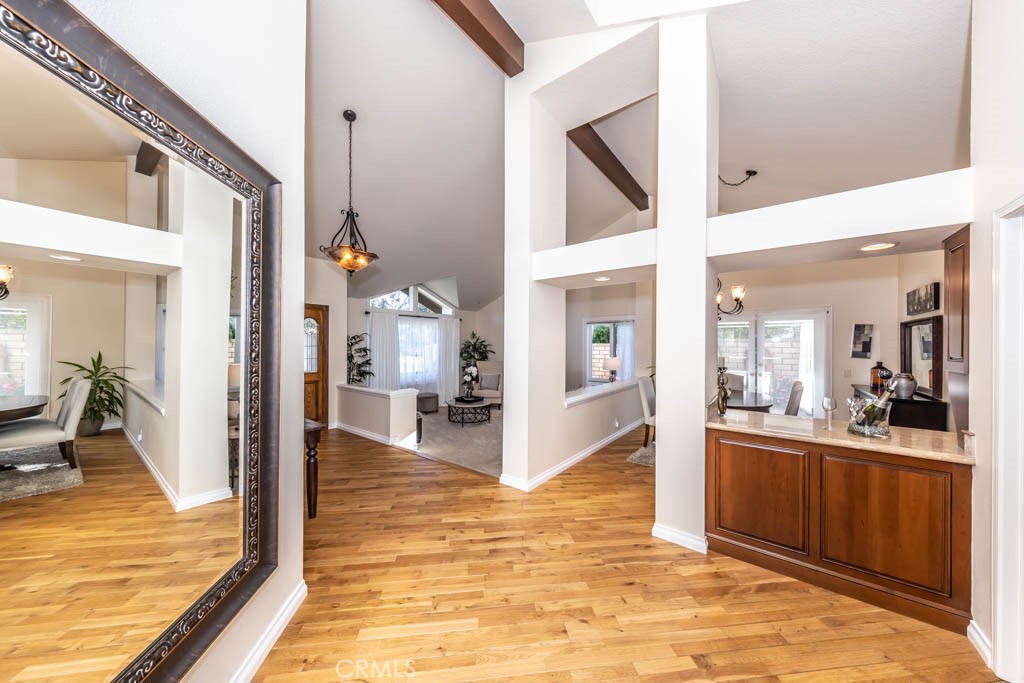 6421 E Yosemite Avenue