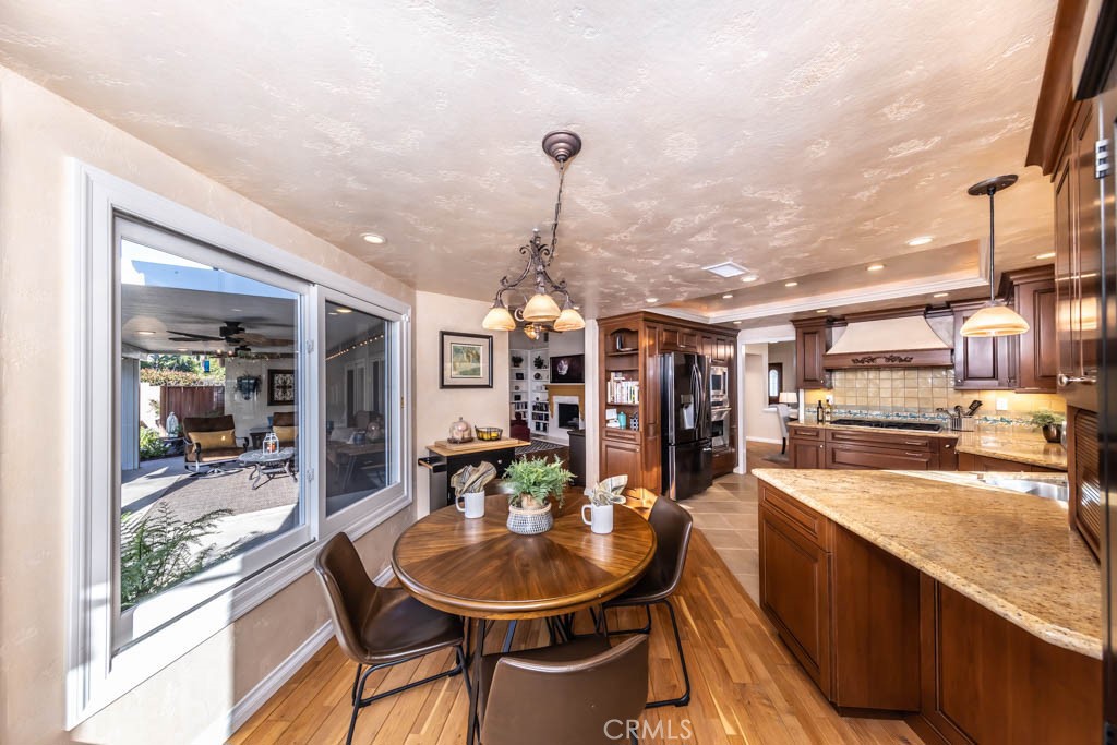 6421 E Yosemite Avenue