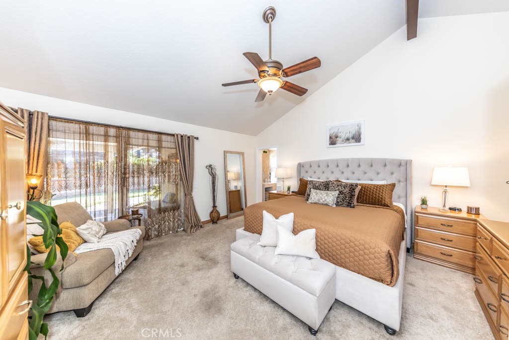 6421 E Yosemite Avenue