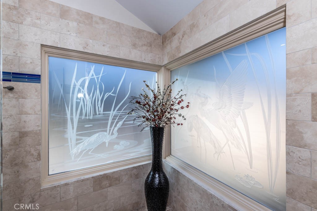 6421 E Yosemite Avenue