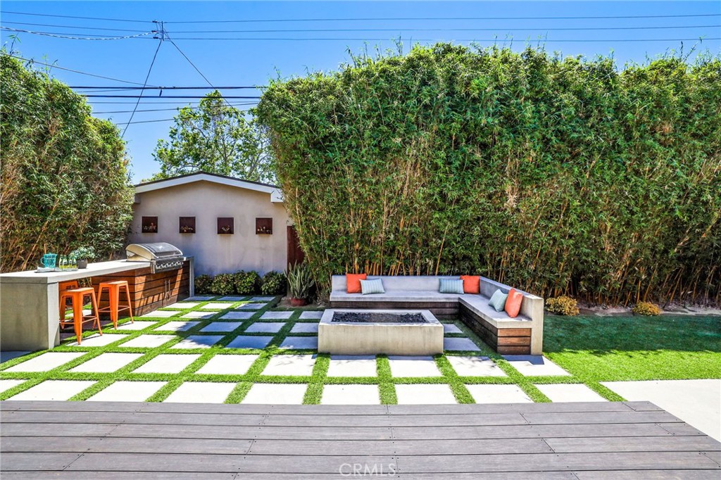 2642 Josie Avenue