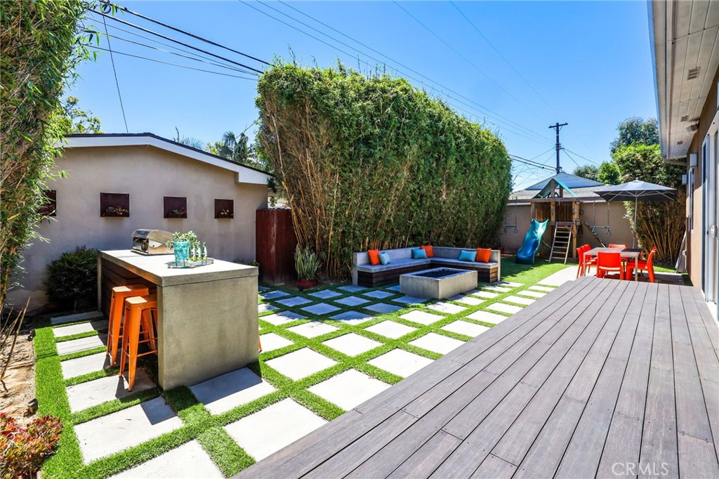 2642 Josie Avenue