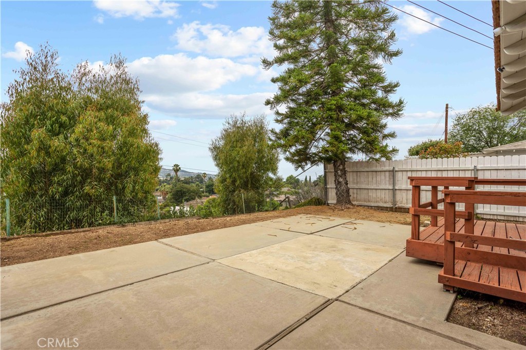 1336 E Navilla Place