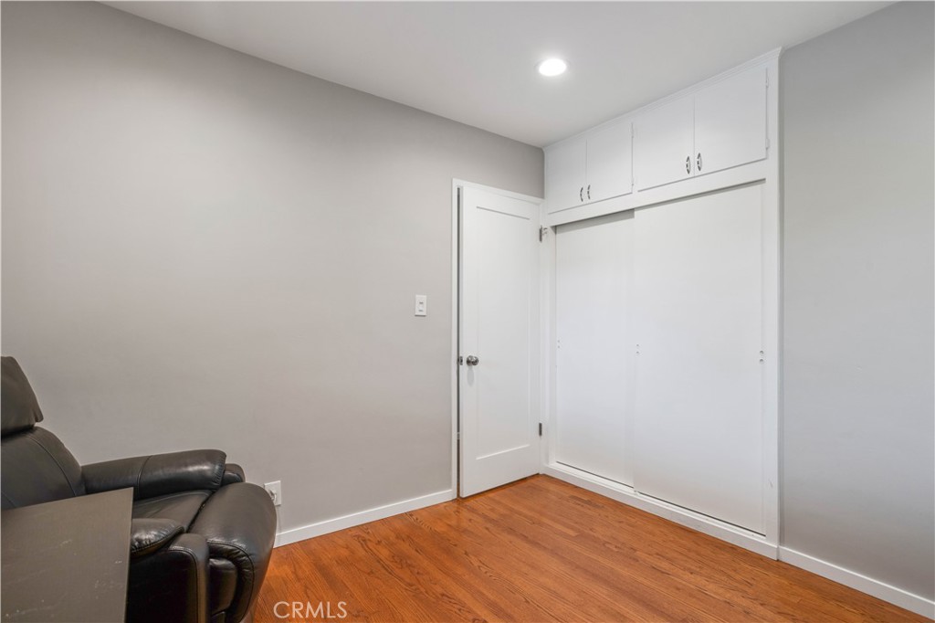 1336 E Navilla Place