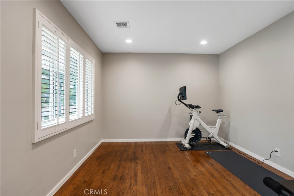 1336 E Navilla Place