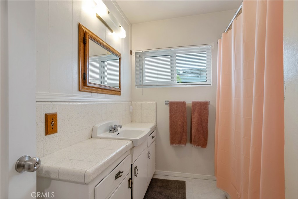 1336 E Navilla Place