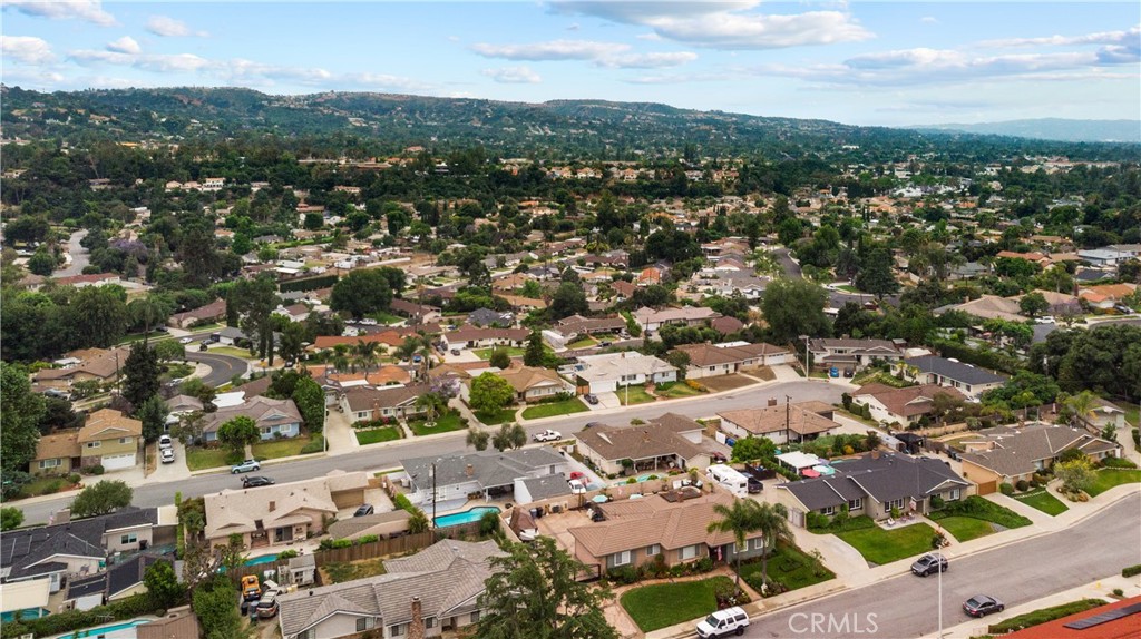 1336 E Navilla Place