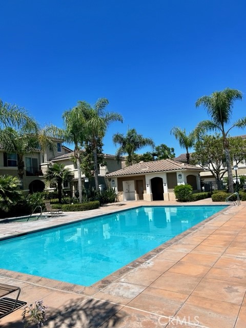 3302 Orangewood