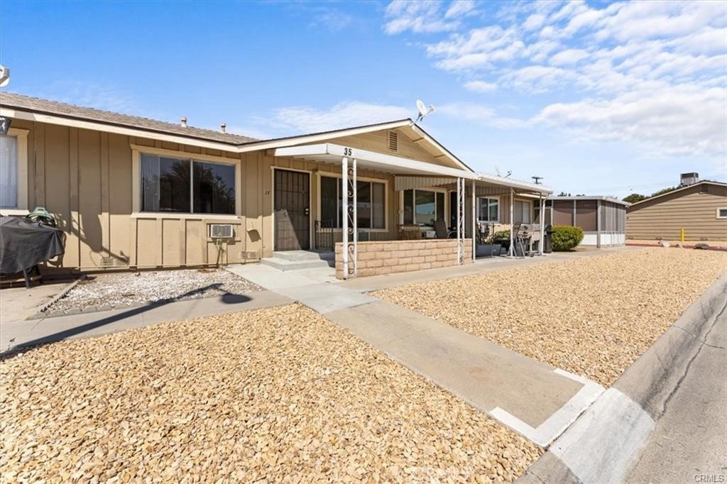 150 E Lakeshore Drive 35