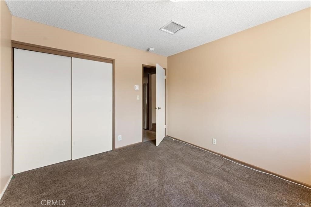 150 E Lakeshore Drive 35