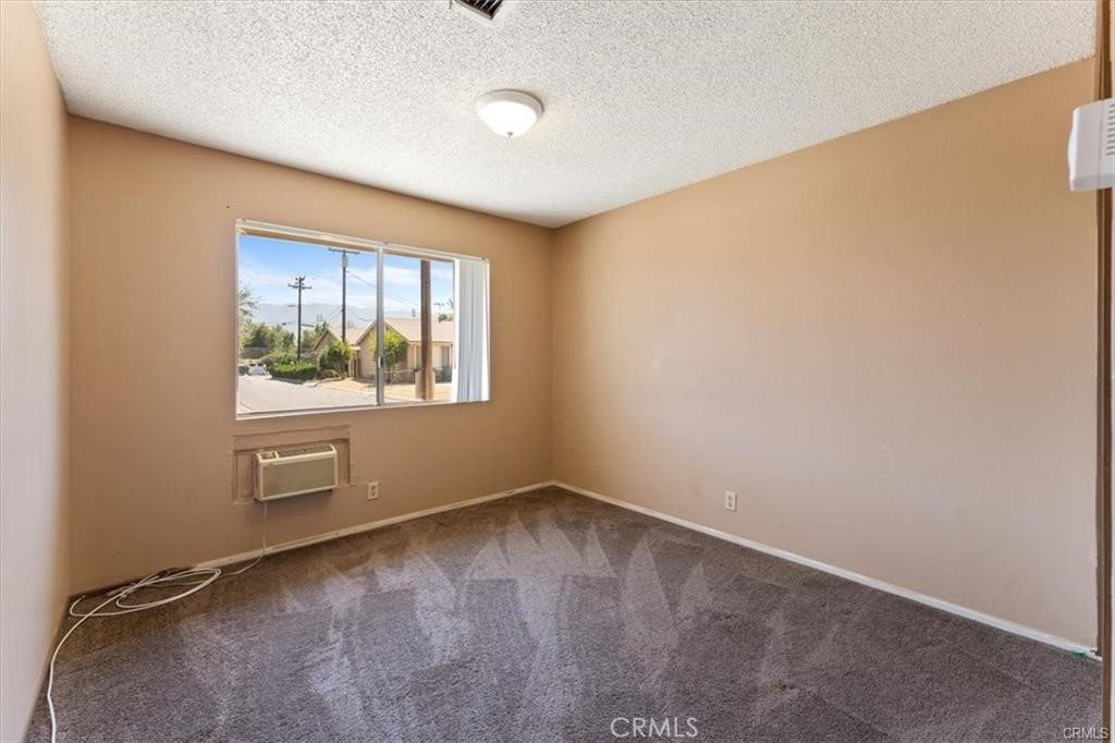 150 E Lakeshore Drive 35