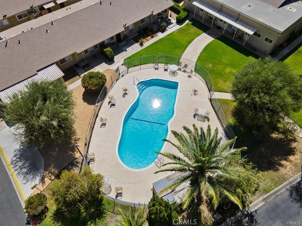 150 E Lakeshore Drive 35