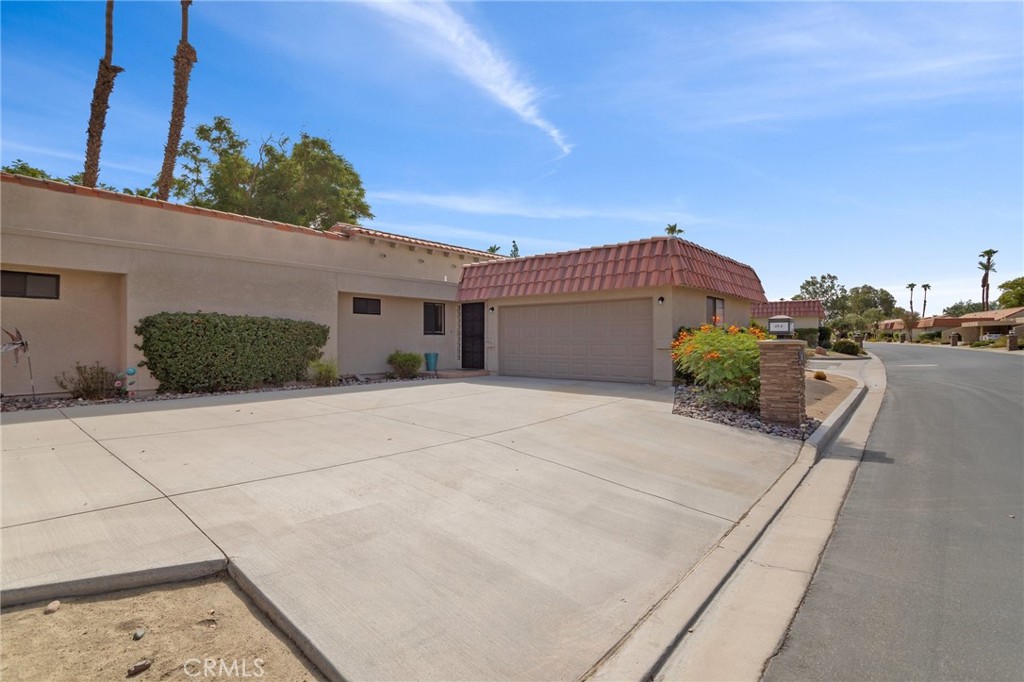 40750 NE La Costa Circle W