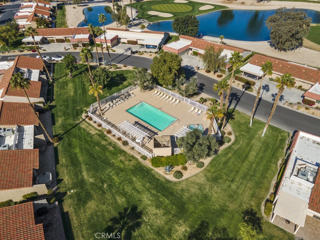 40750 NE La Costa Circle W