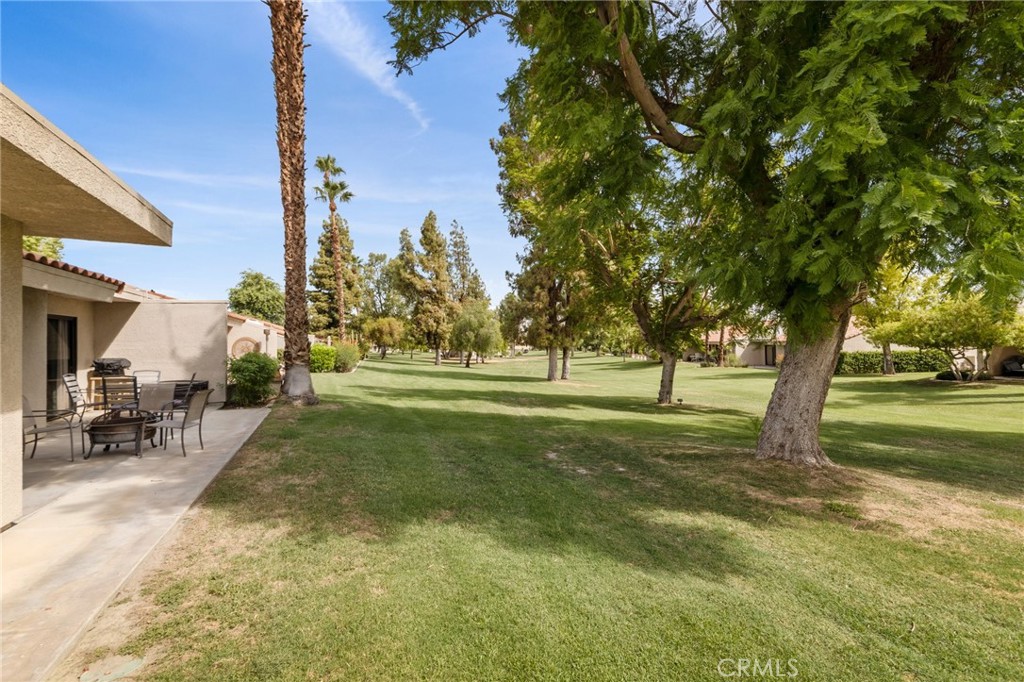 40750 NE La Costa Circle W