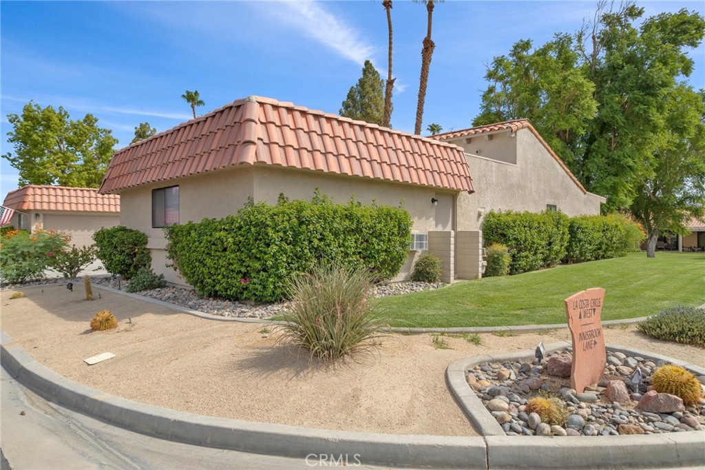 40750 NE La Costa Circle W