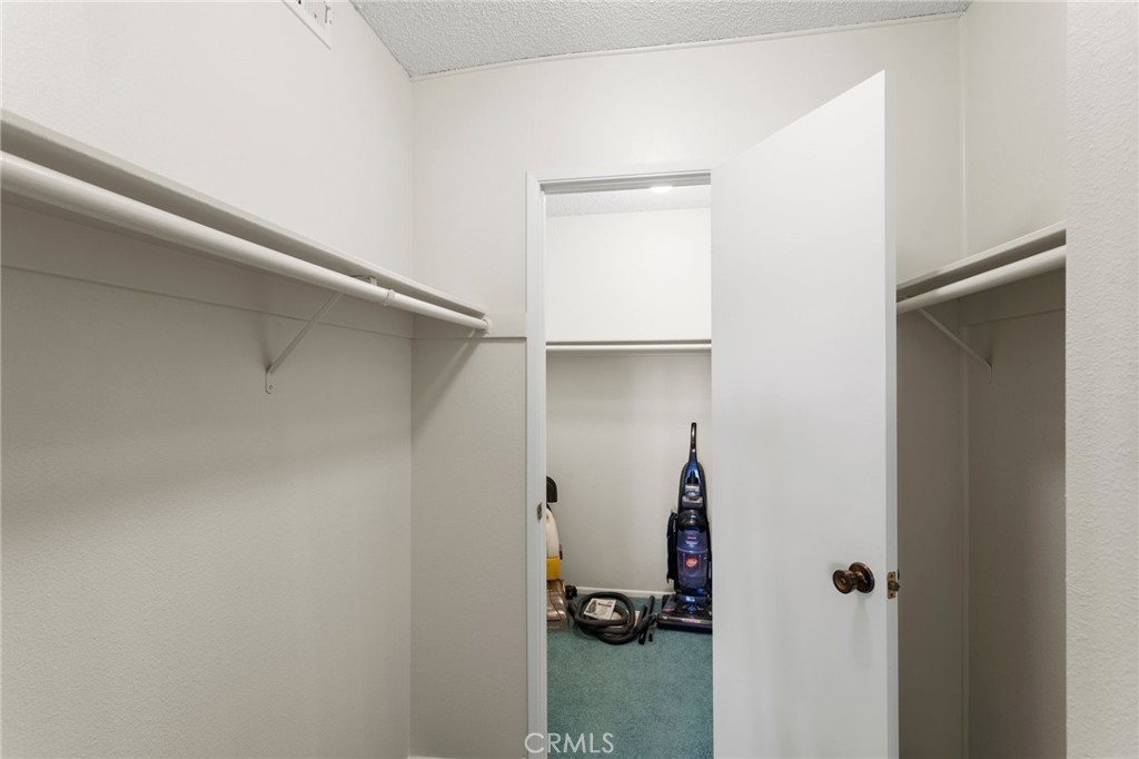 40750 NE La Costa Circle W