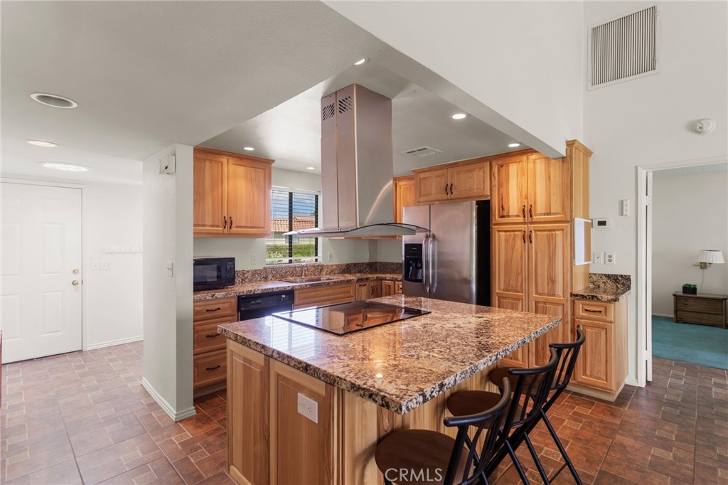 40750 NE La Costa Circle W