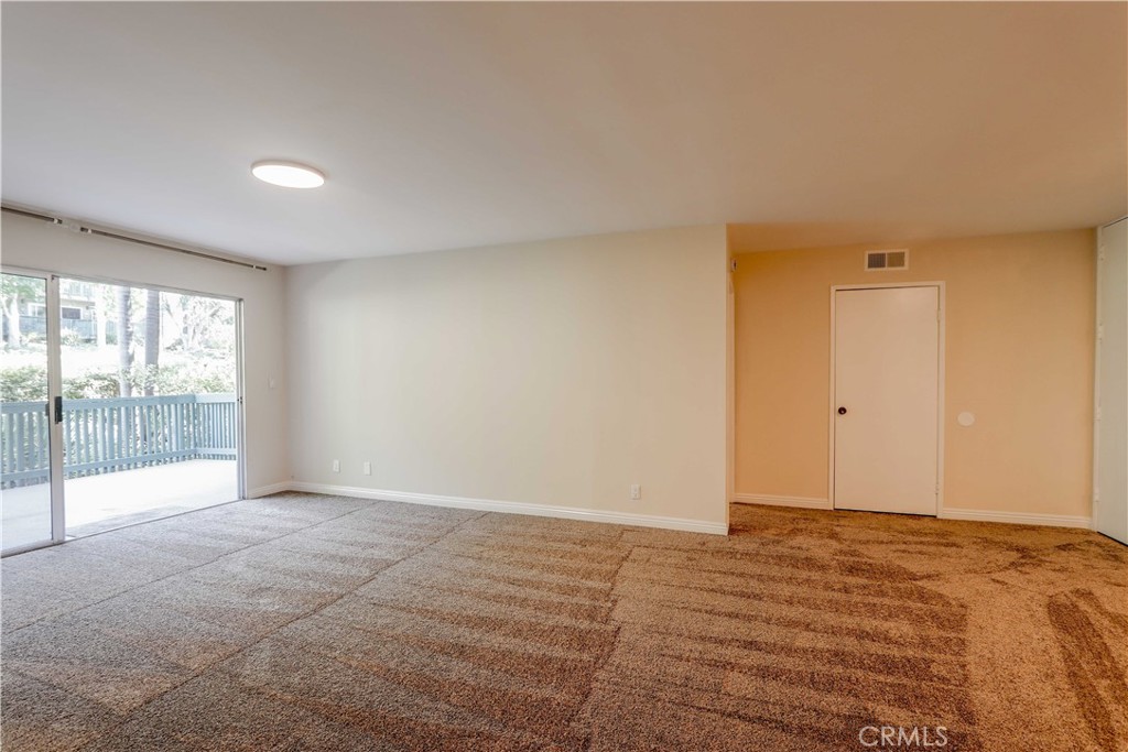 412 N Bellflower Boulevard 118