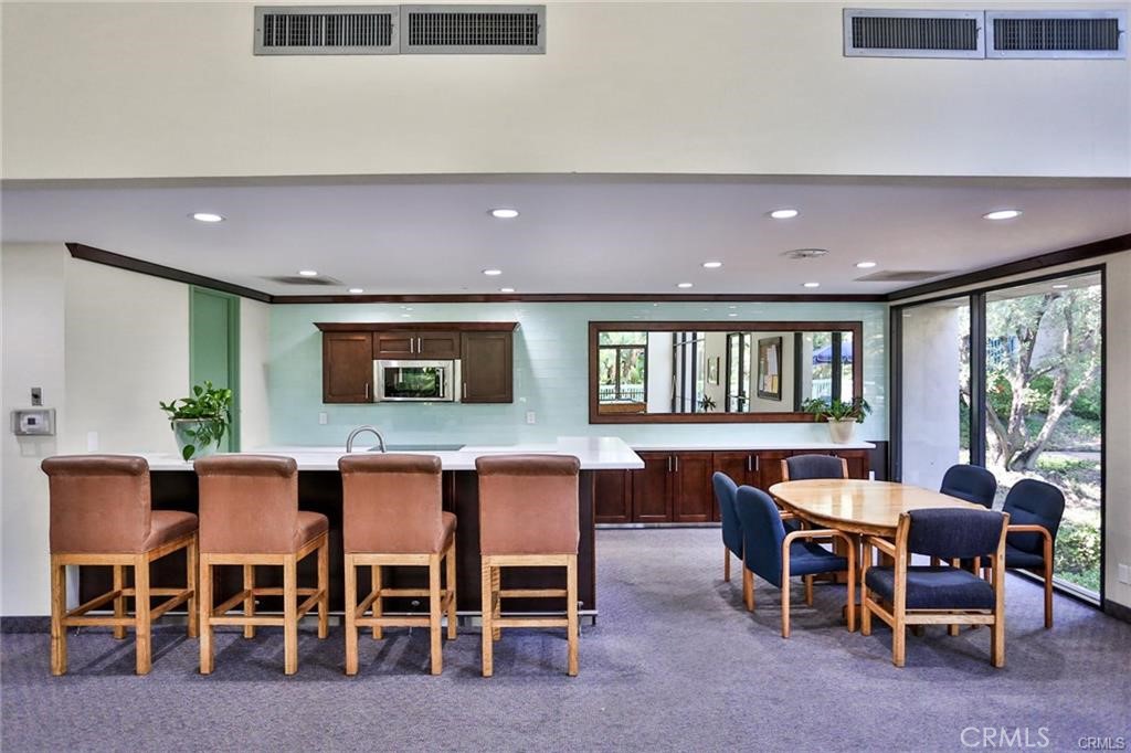 412 N Bellflower Boulevard 118