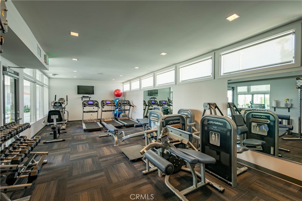 6213 GOLDEN SANDS Drive 334