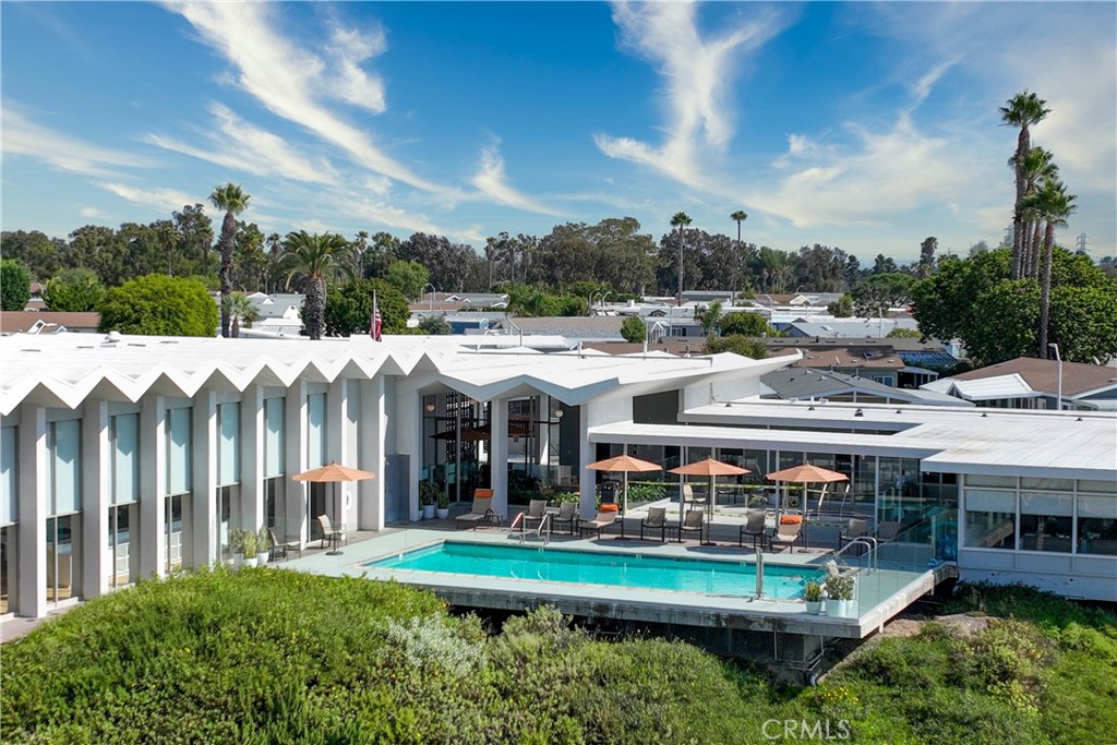 6213 GOLDEN SANDS Drive 334