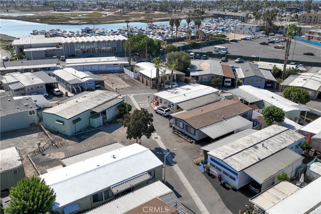 6213 GOLDEN SANDS Drive 334