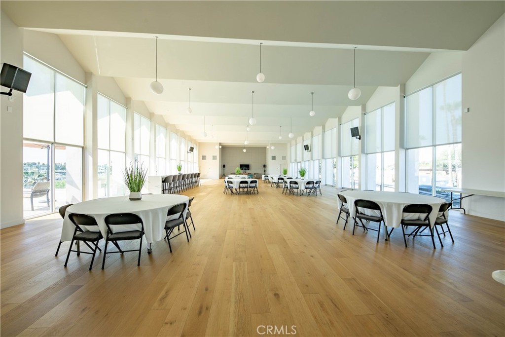 6213 GOLDEN SANDS Drive 334