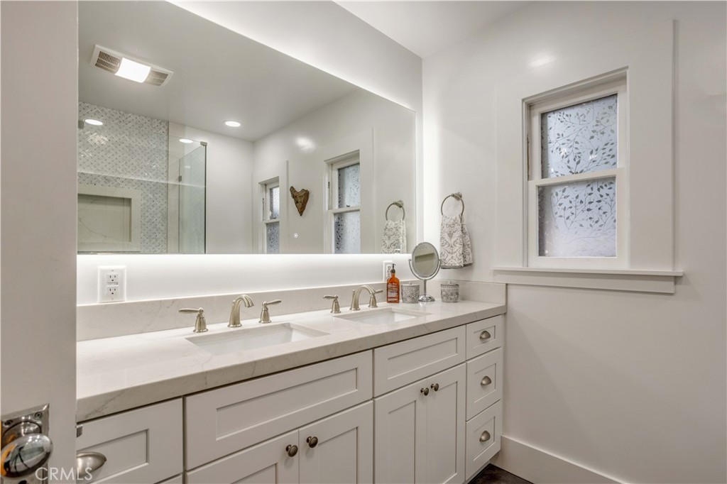 545 East Jefferson Avenue