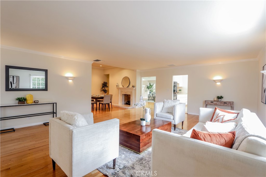 5571 E Lonna Linda Drive