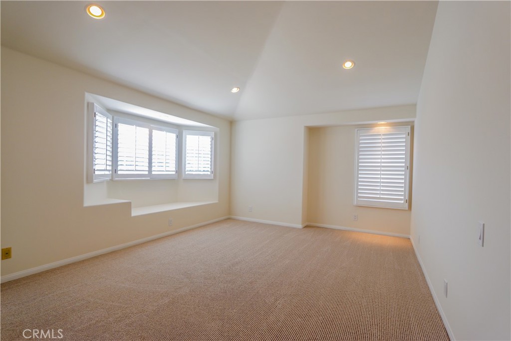 5571 E Lonna Linda Drive