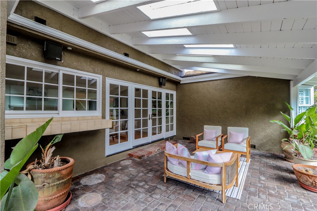 5571 E Lonna Linda Drive