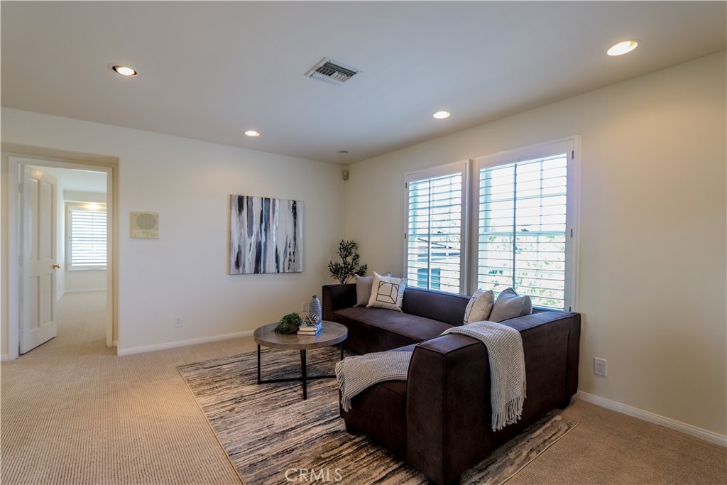 5571 E Lonna Linda Drive