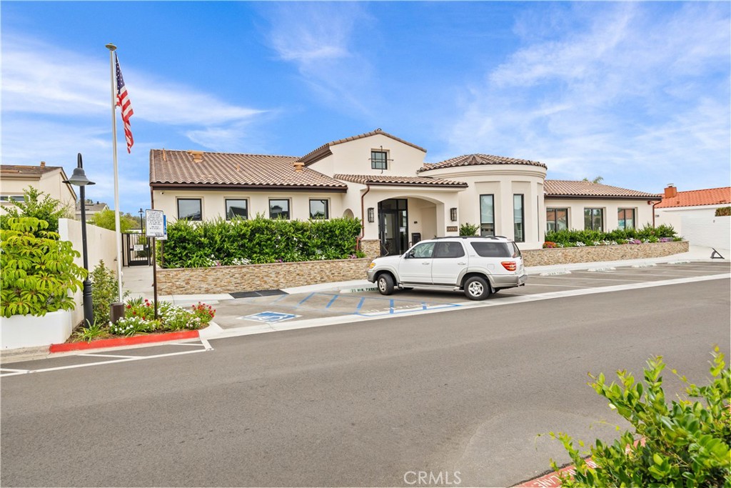 23301 Ridge Route Drive 124