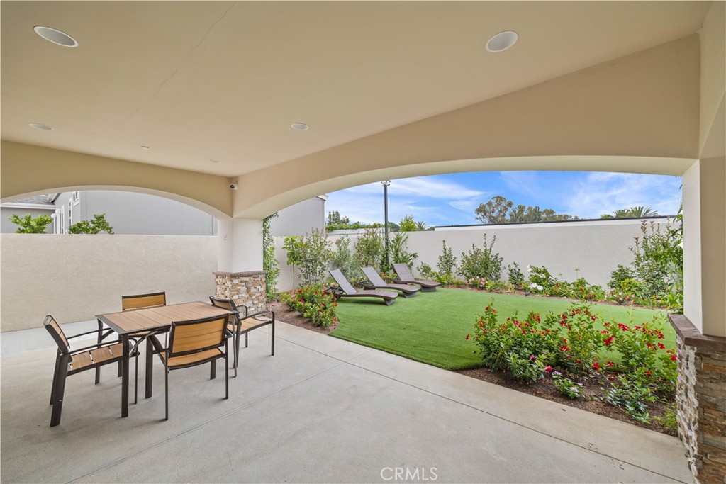 23301 Ridge Route Drive 124