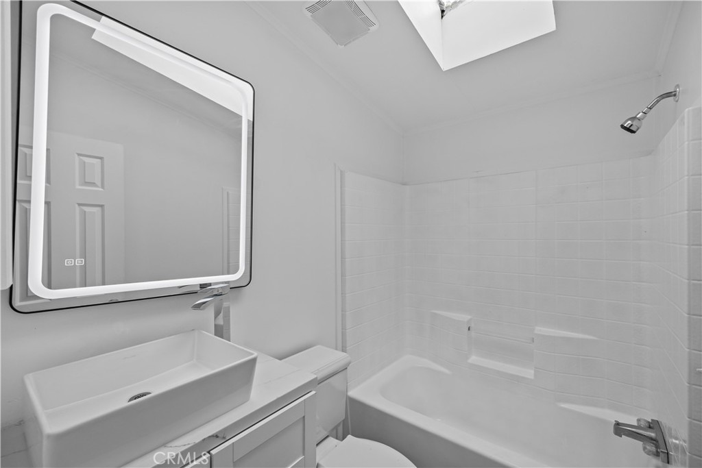 23301 Ridge Route Drive 124