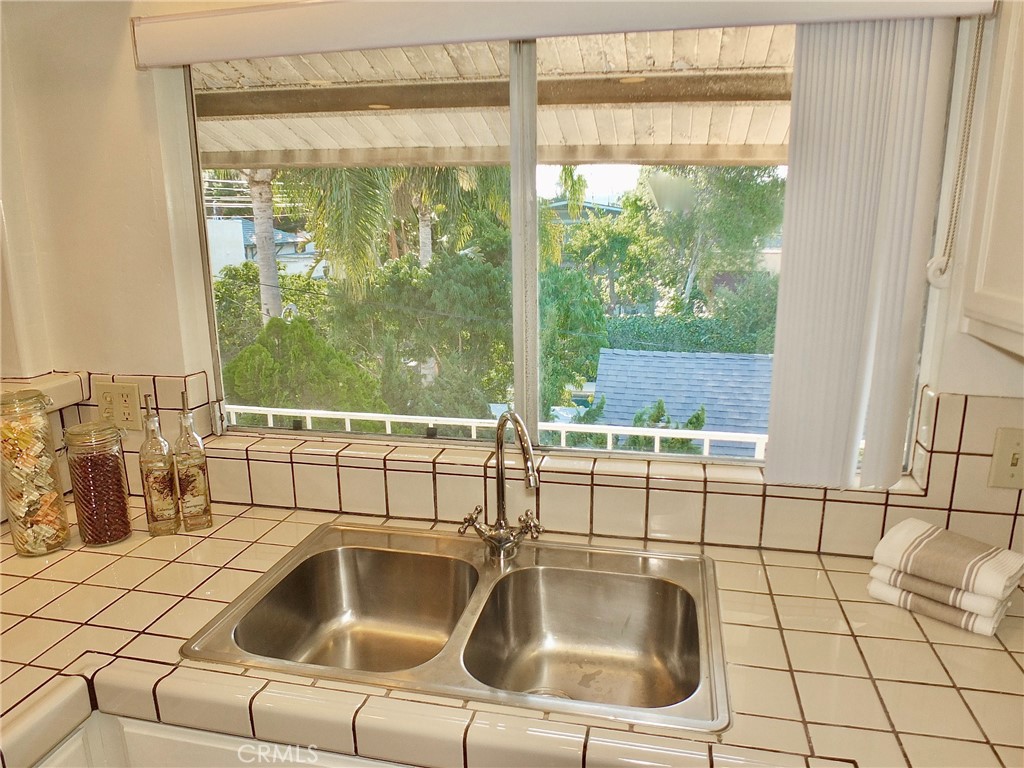 3130 E 2nd Street 11