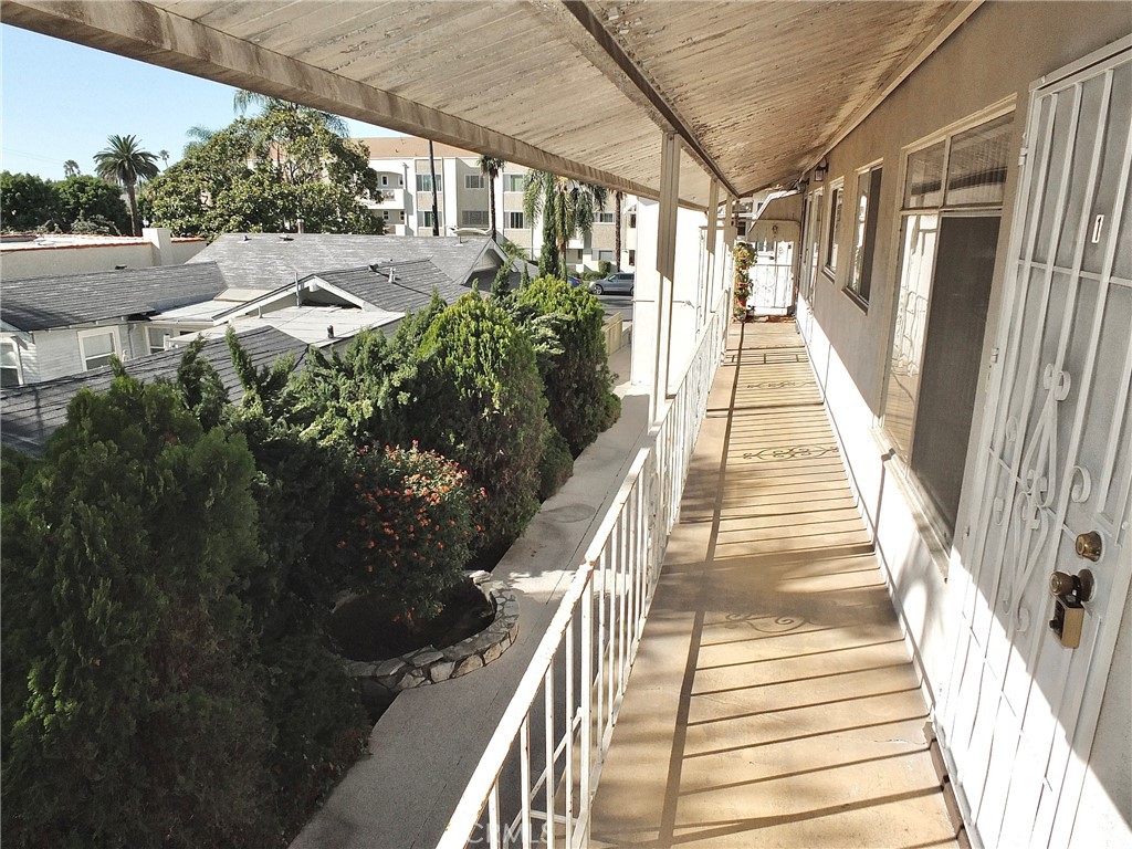 3130 E 2nd Street 11