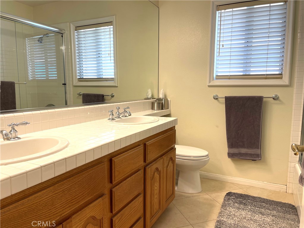 4315 E Cornwall Avenue