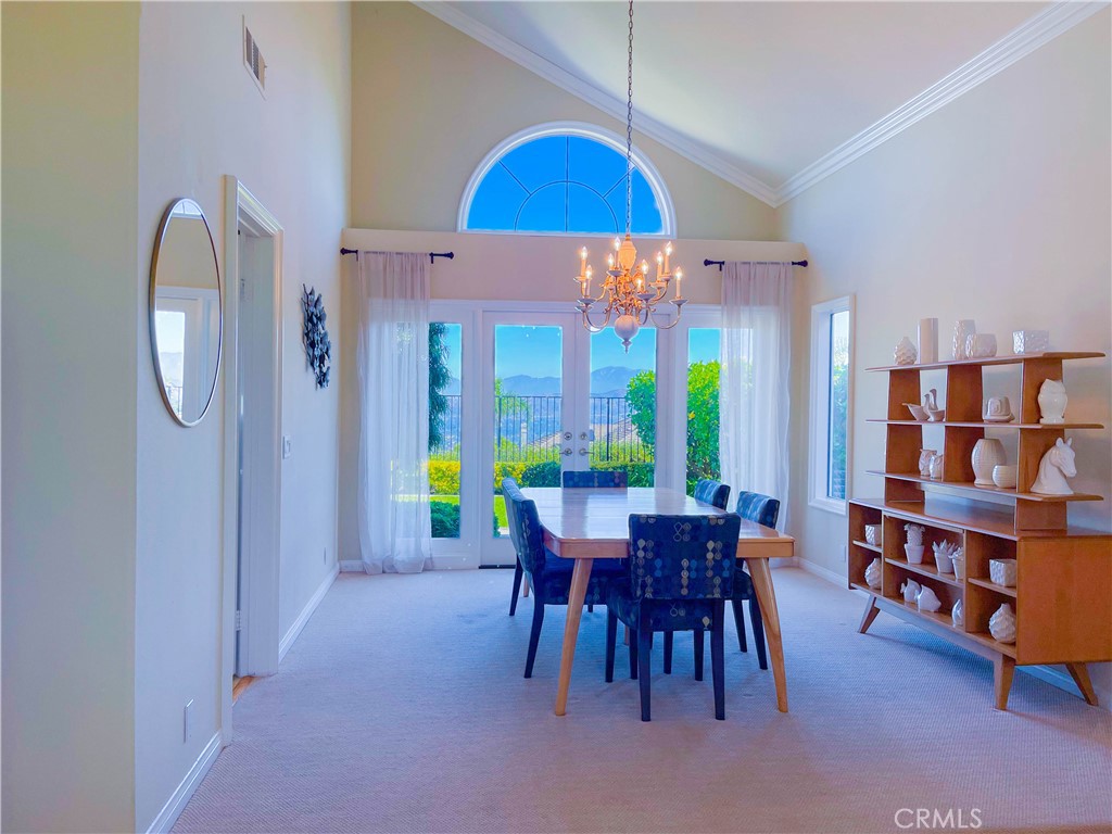 4315 E Cornwall Avenue