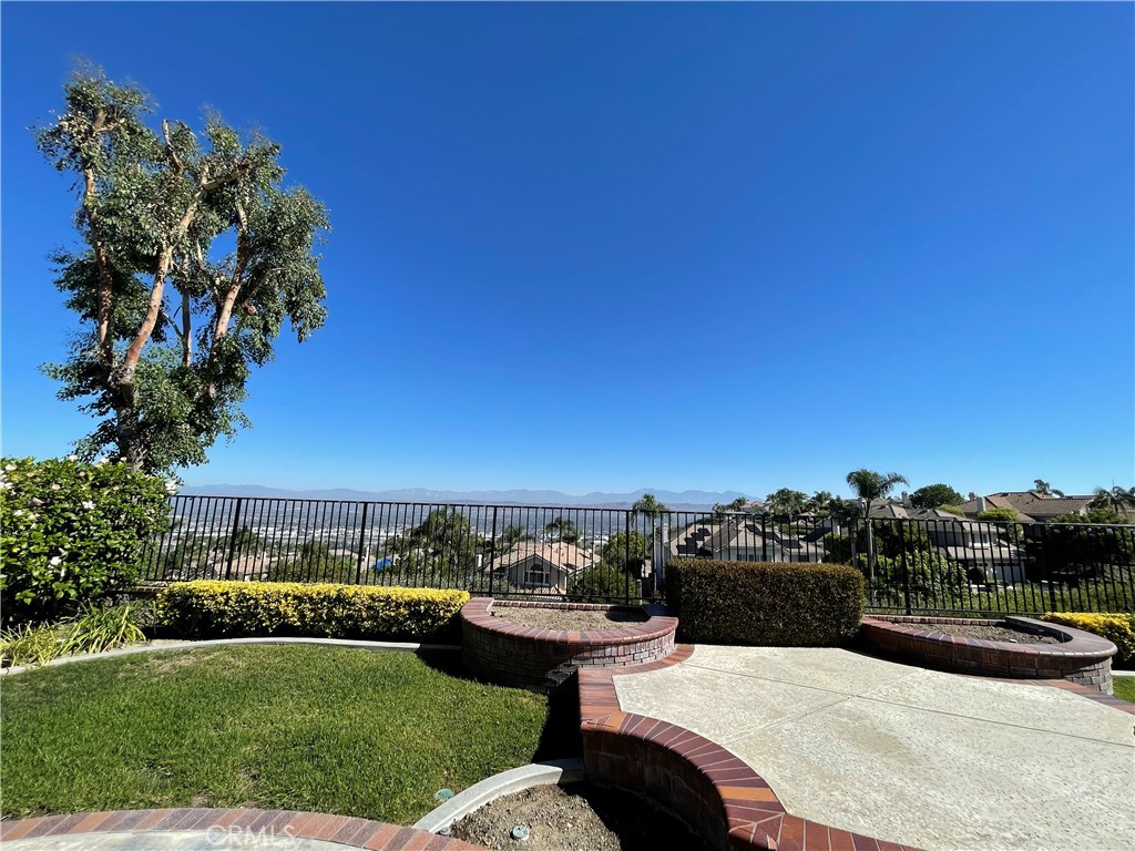 4315 E Cornwall Avenue