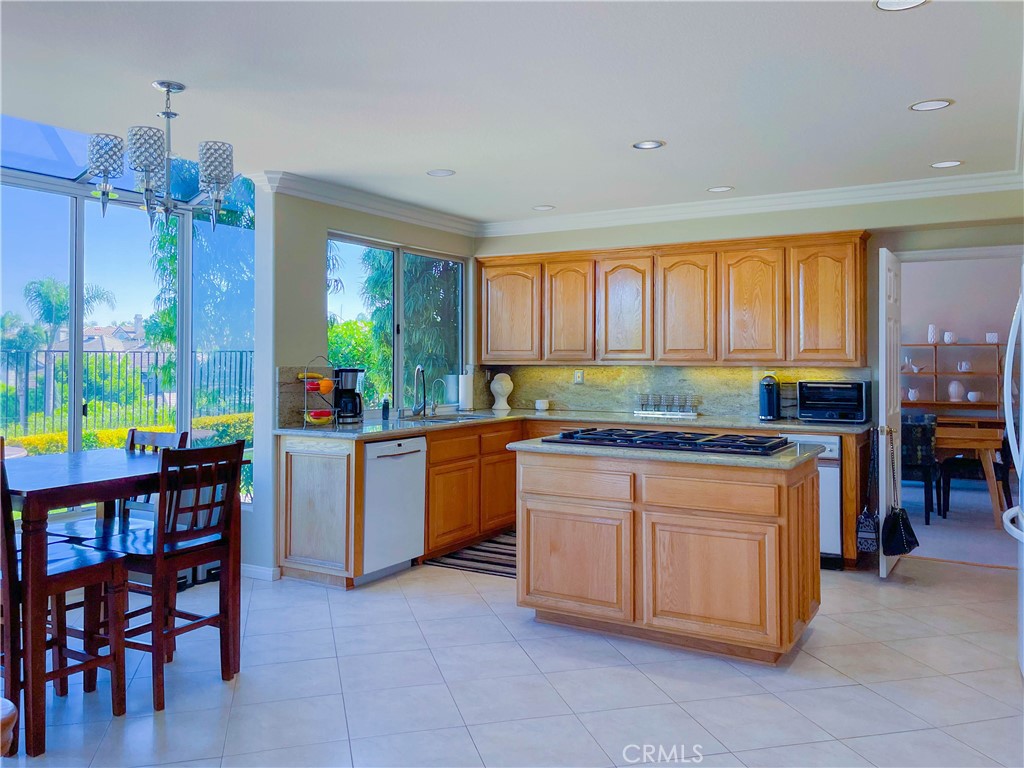 4315 E Cornwall Avenue