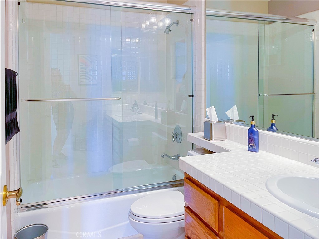 4315 E Cornwall Avenue