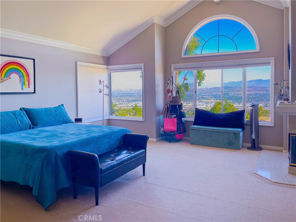 4315 E Cornwall Avenue