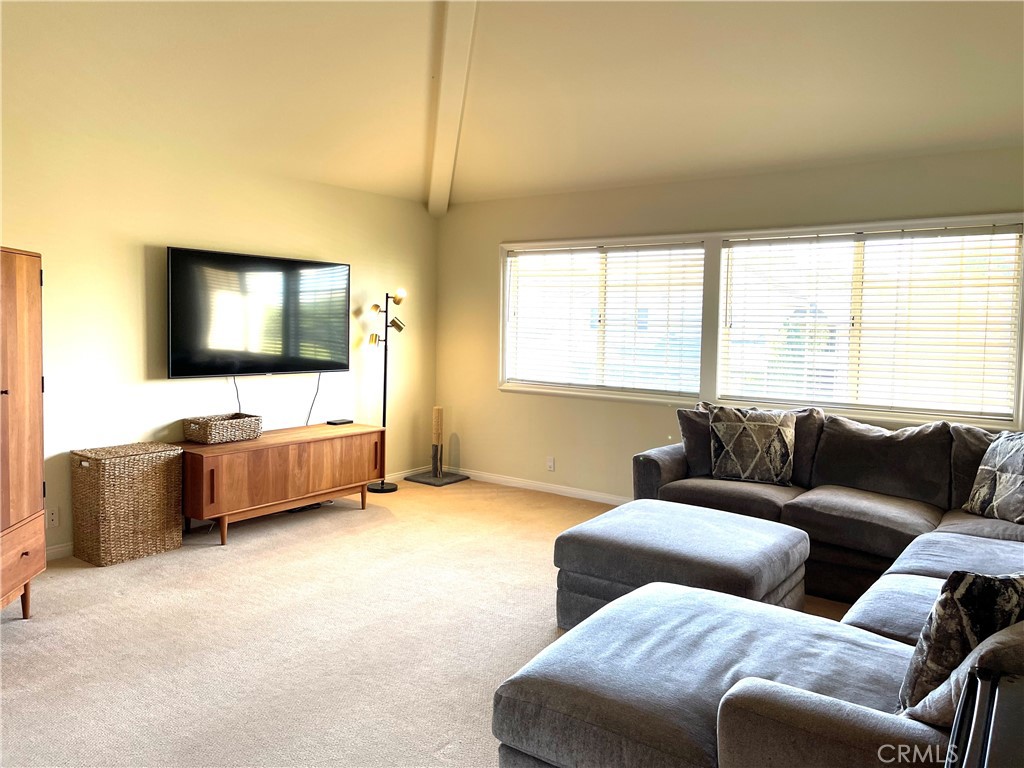 4315 E Cornwall Avenue