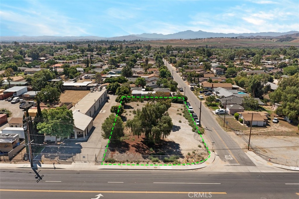 9090 Limonite Avenue